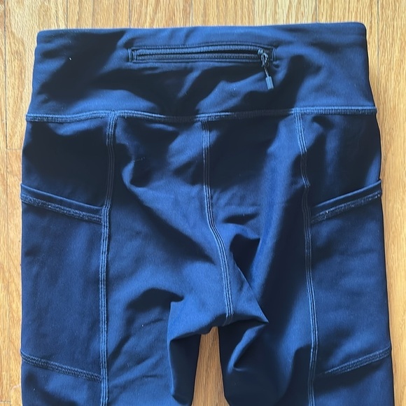 Lululemon 4 Tight Stuff Tight II 25" Midnight Navy Leggings like new condition - Picture 6 of 7